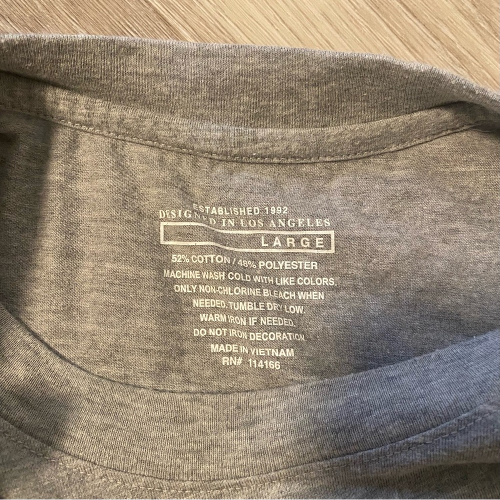 Men’s Large Lafayette Alumni T-Shirt - Picture 3 of 3